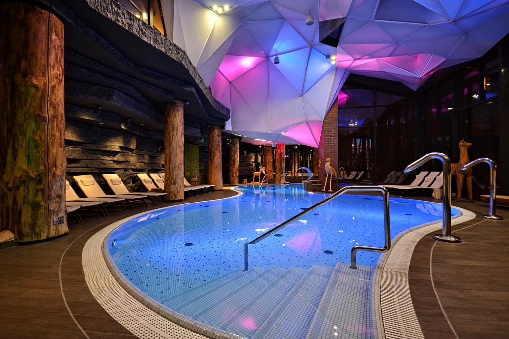 Hotel Zubrowka Spa & Wellness Białowieża Екстериор снимка