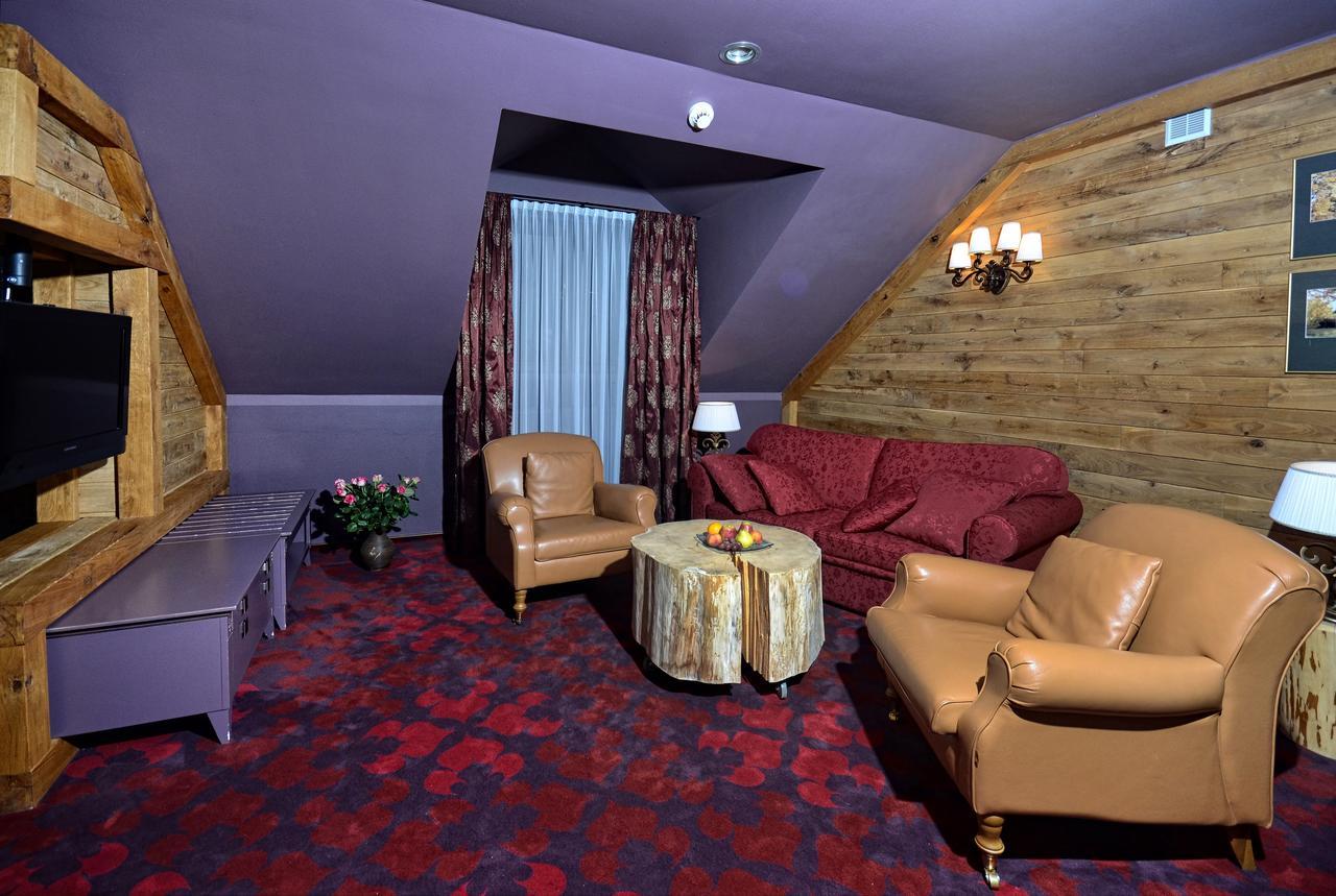 Hotel Zubrowka Spa & Wellness Białowieża Екстериор снимка